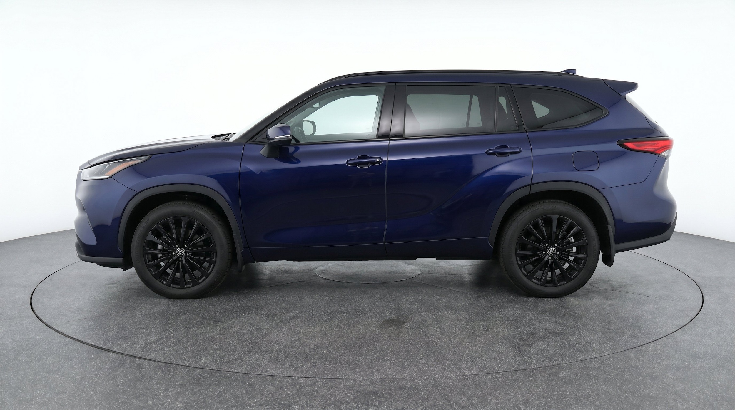 Thumbnail: 2025 Toyota Highlander - 5