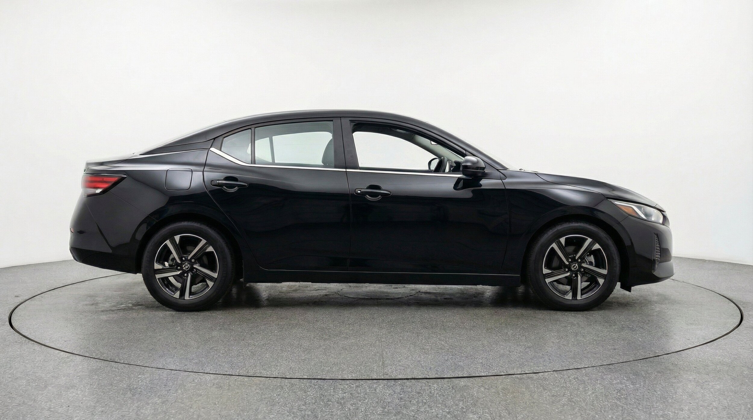 Thumbnail: 2025 Nissan Sentra - 11