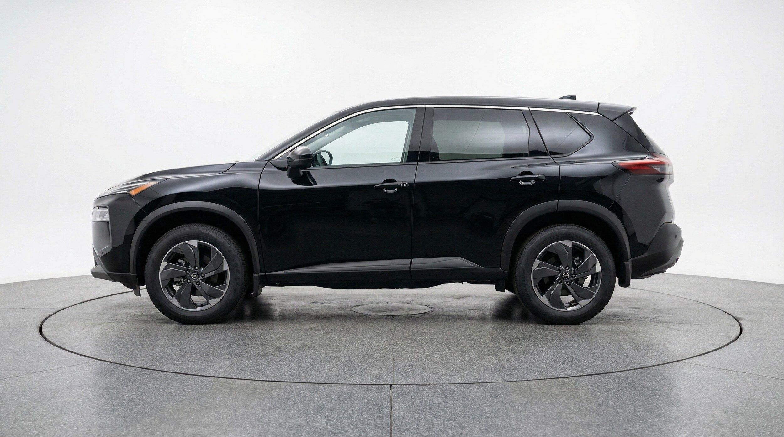 Thumbnail: 2025 Nissan Rogue - 4