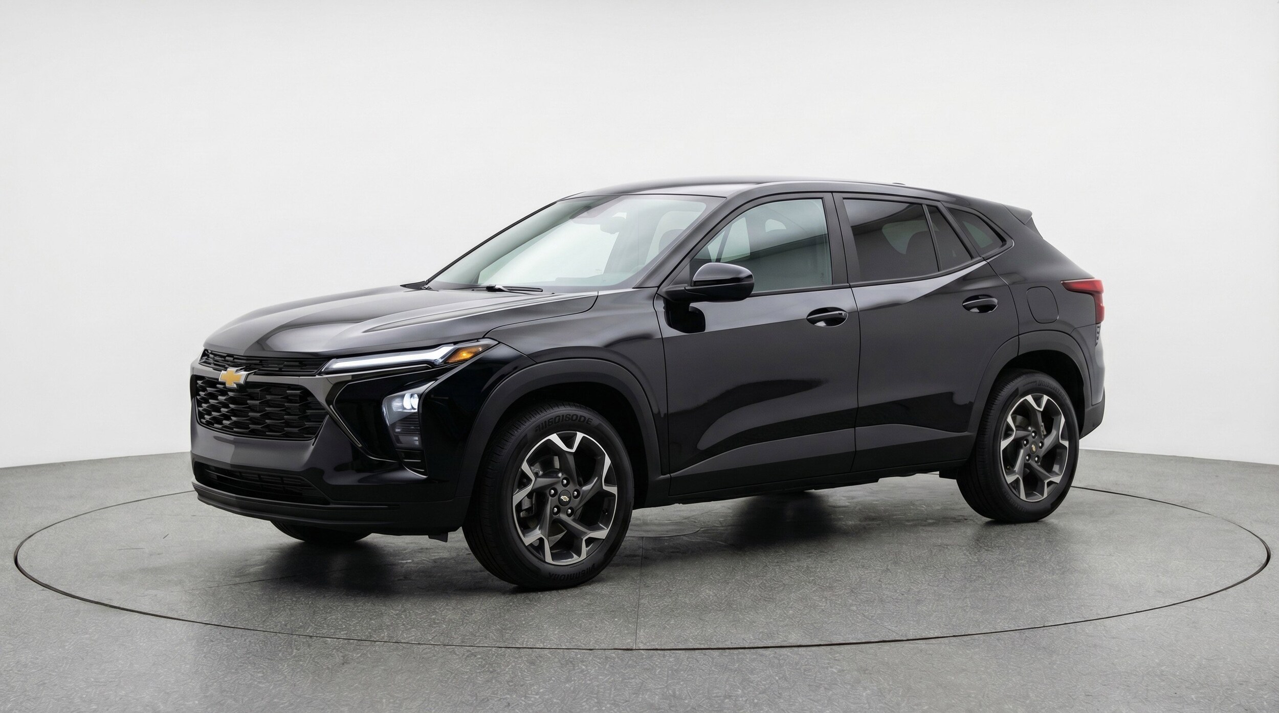 Thumbnail: 2025 Chevrolet Trax - 3