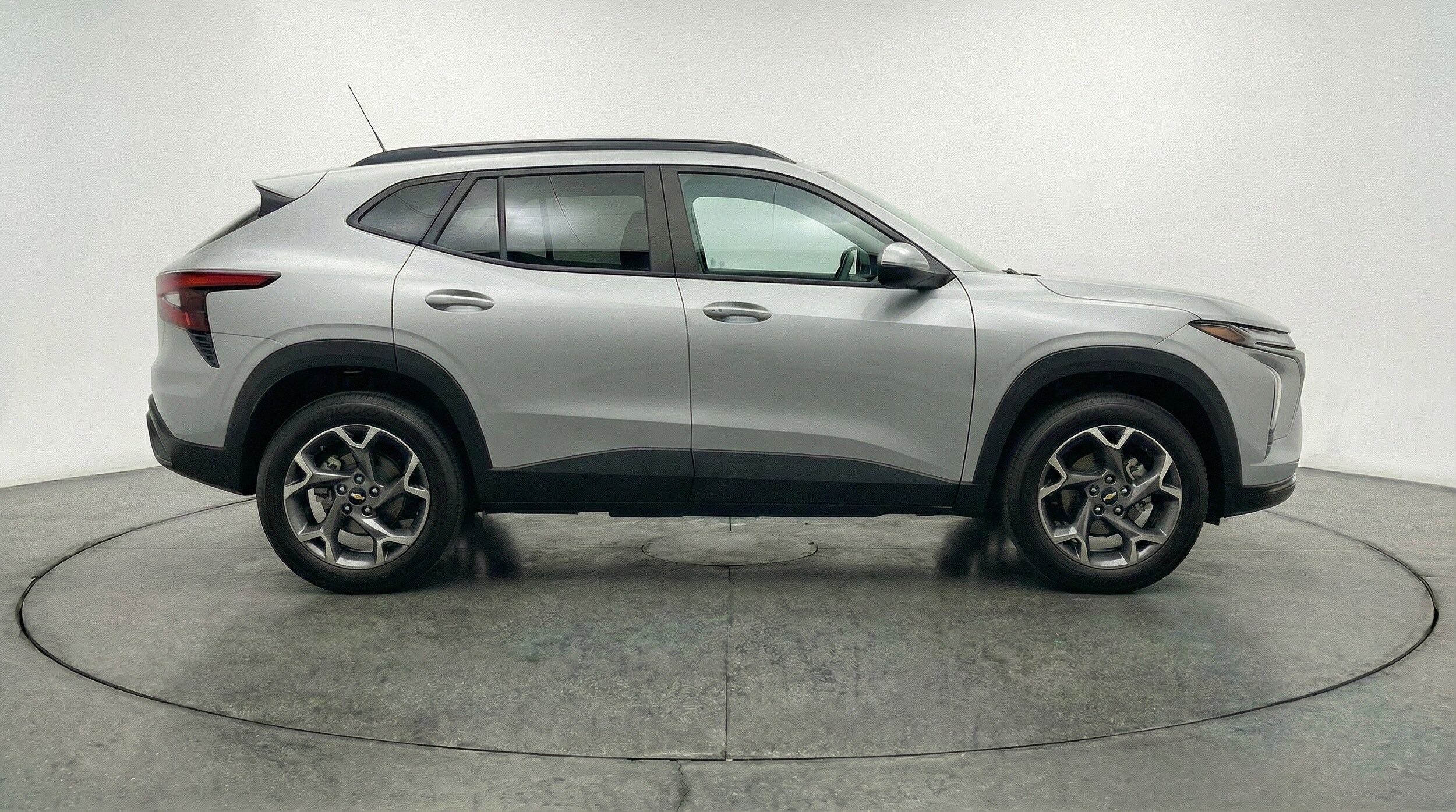 Thumbnail: 2025 Chevrolet Trax - 11