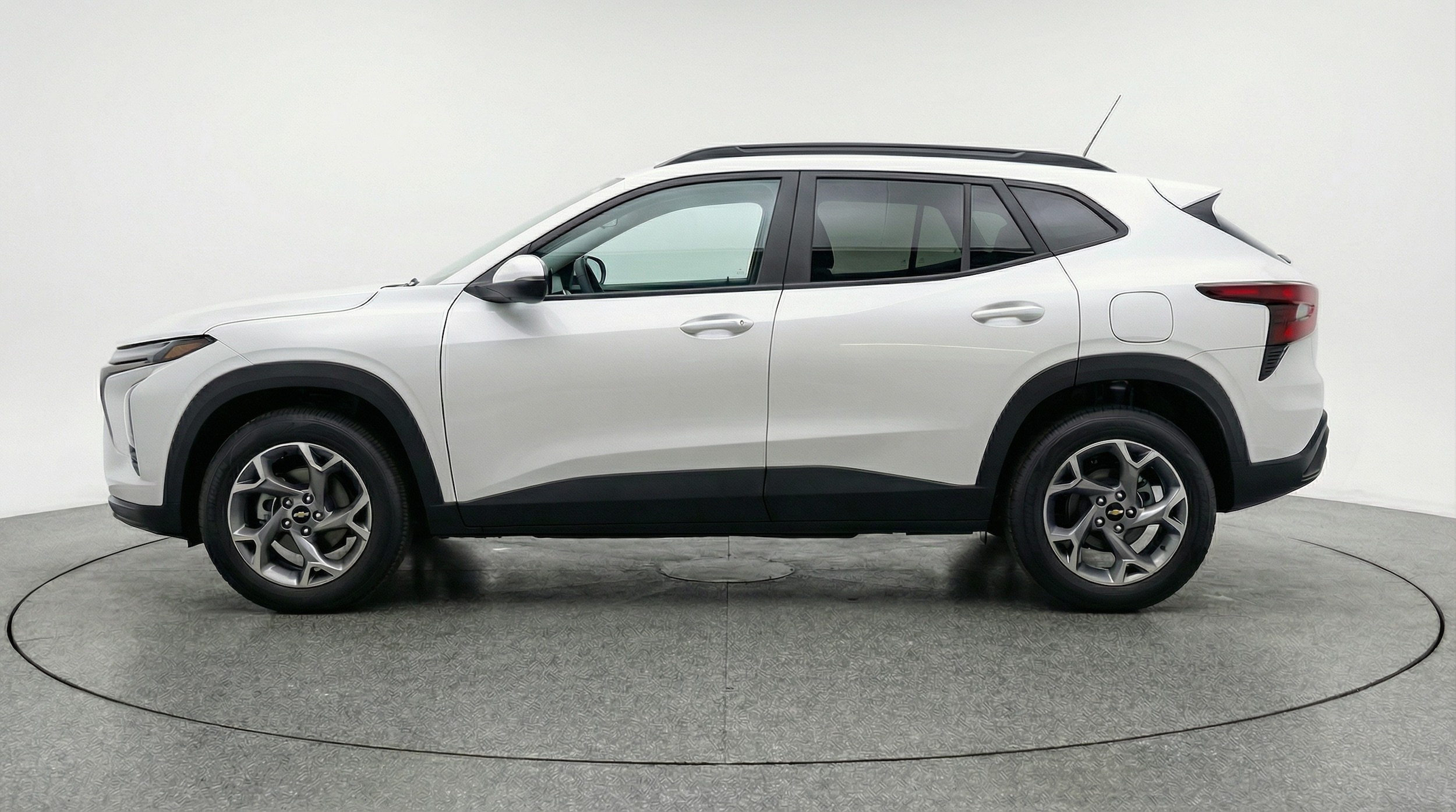 Thumbnail: 2025 Chevrolet Trax - 4