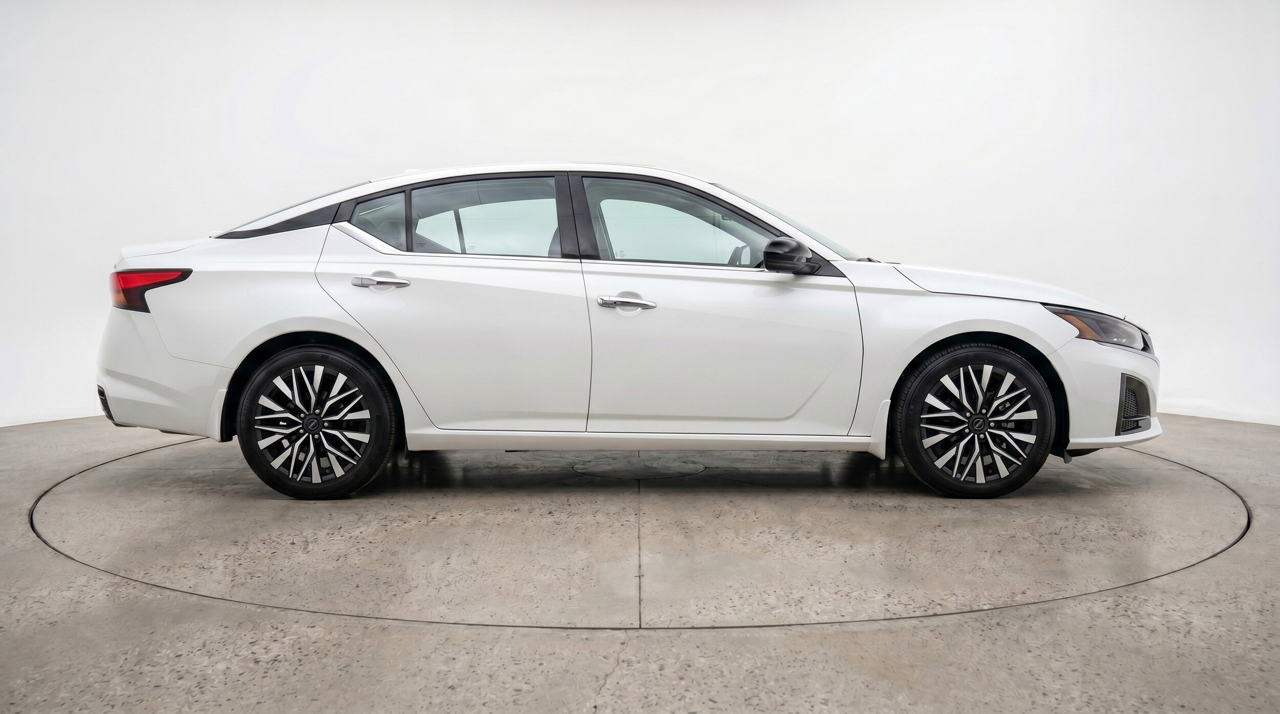 Thumbnail: 2025 Nissan Altima - 11