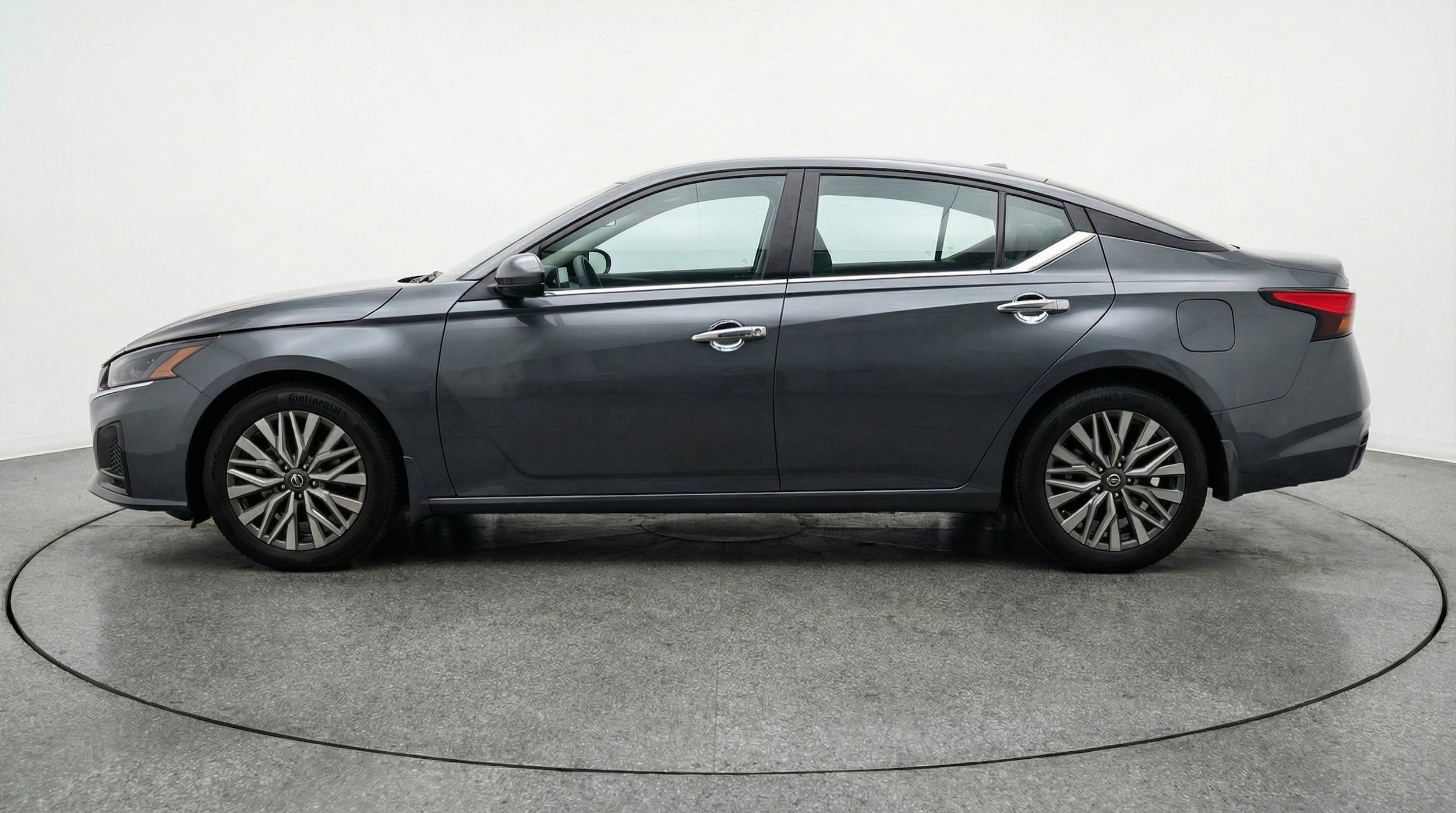 Thumbnail: 2025 Nissan Altima - 4