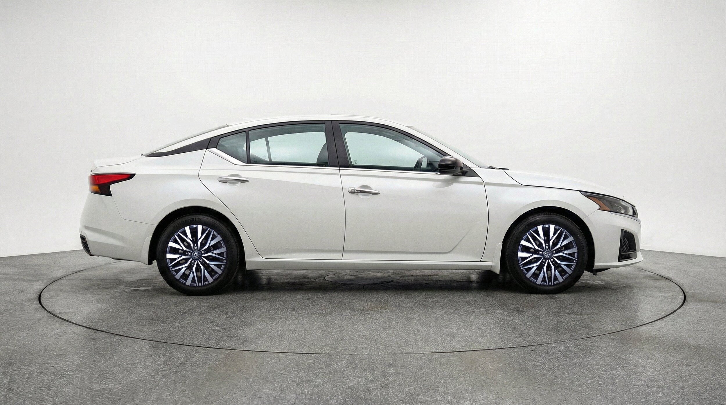 Thumbnail: 2025 Nissan Altima - 11