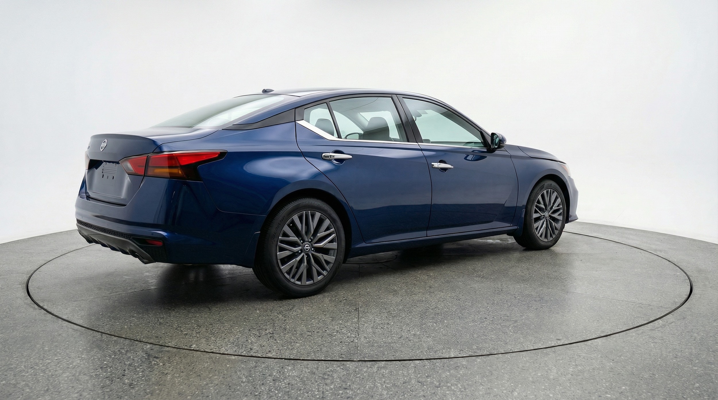 Thumbnail: 2025 Nissan Altima - 7