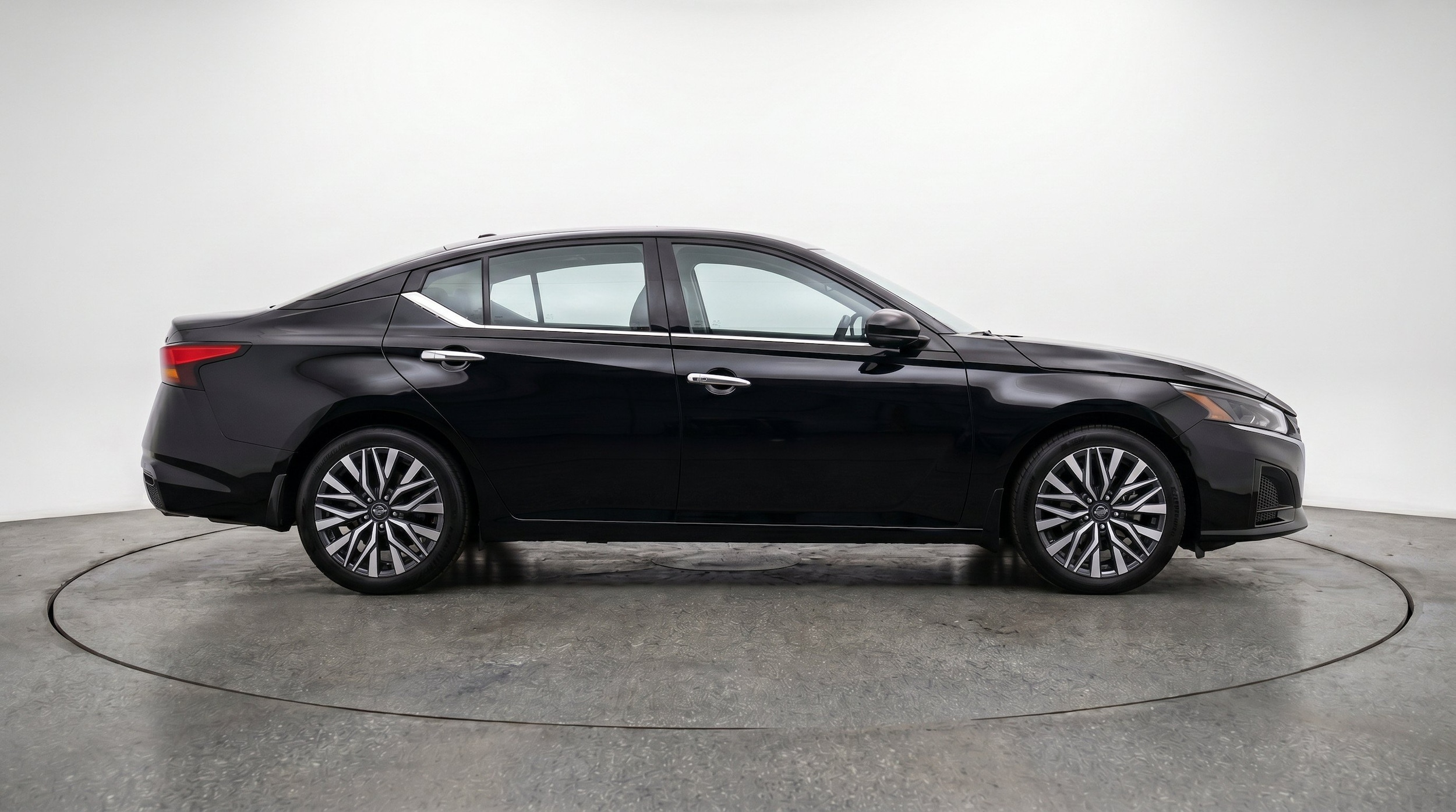 Thumbnail: 2025 Nissan Altima - 11