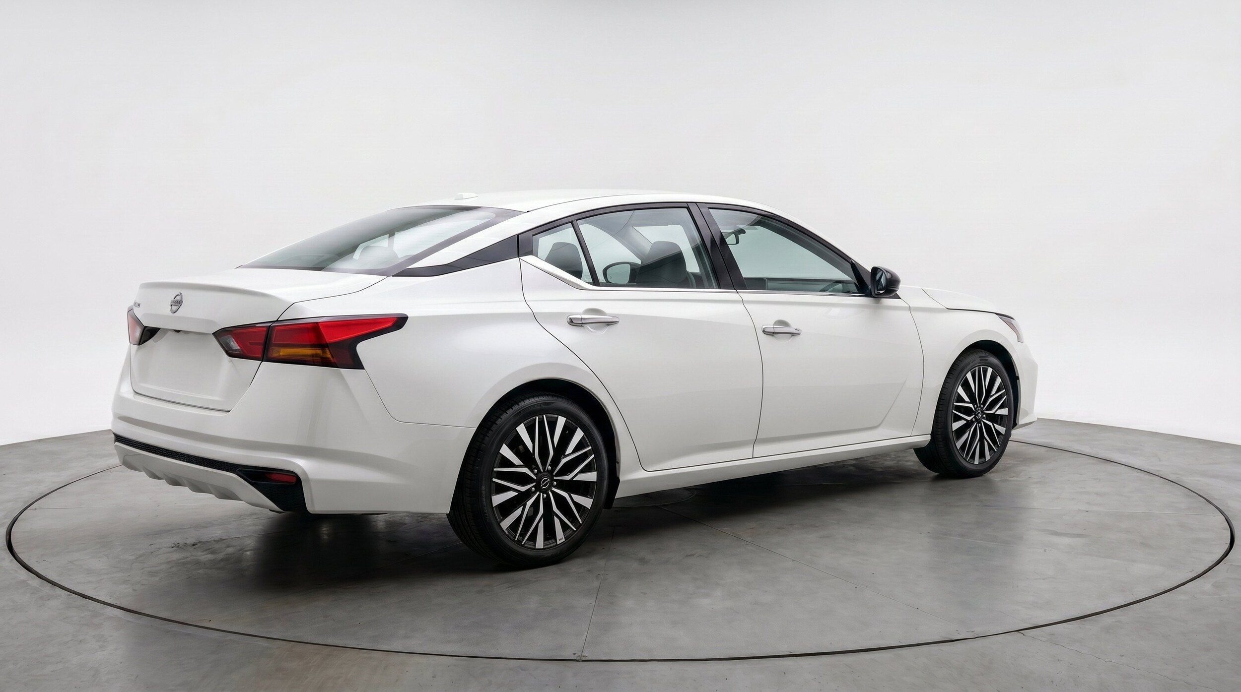 Thumbnail: 2025 Nissan Altima - 9