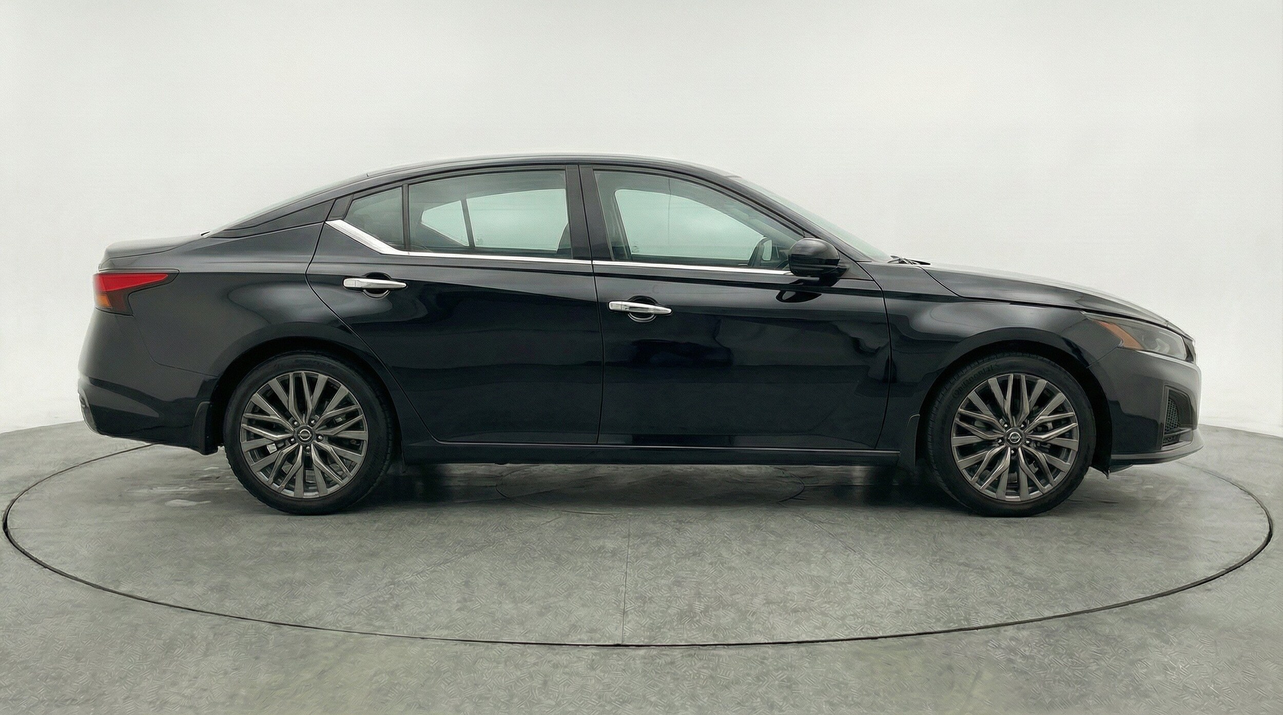 Thumbnail: 2025 Nissan Altima - 11
