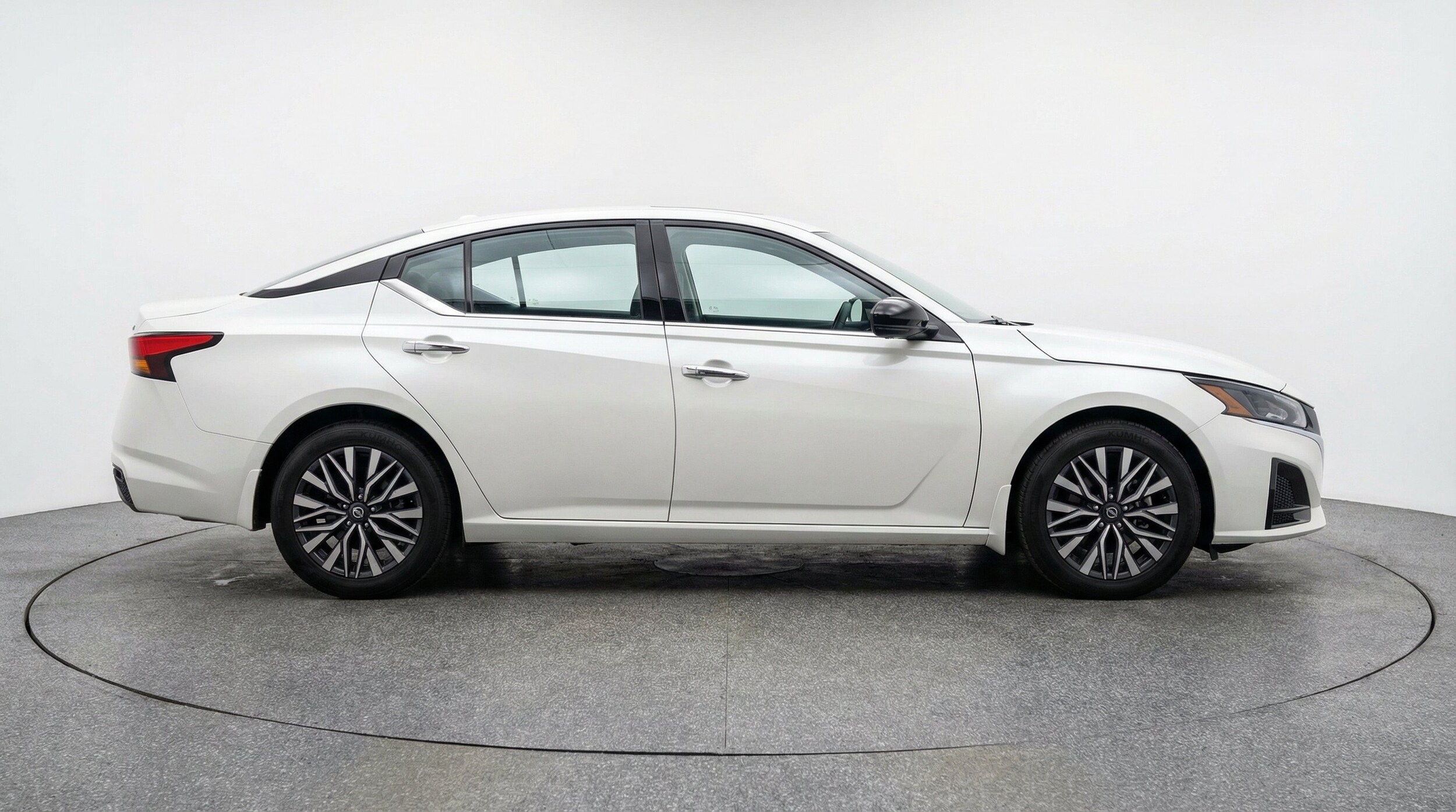 Thumbnail: 2025 Nissan Altima - 11