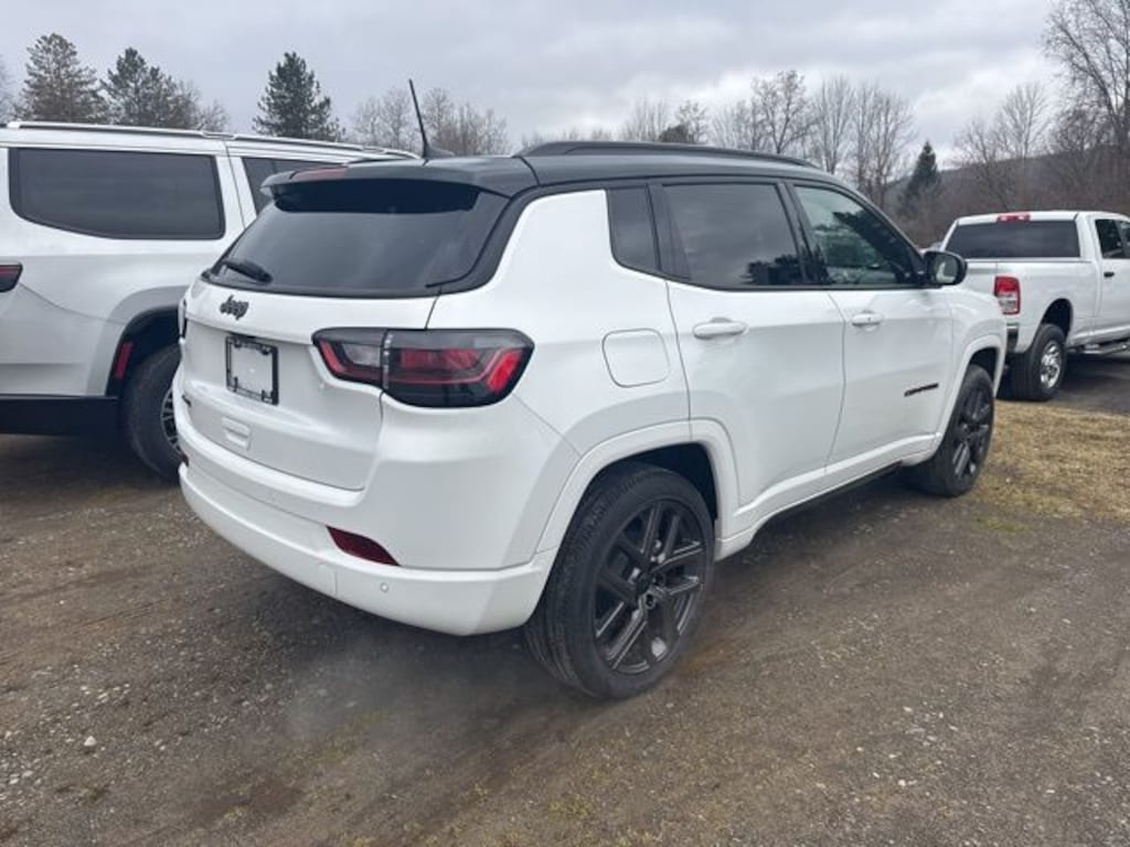 Used 2025 Jeep Compass Limited SUV