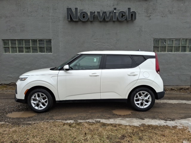 Used 2022 Kia Soul LX with VIN KNDJ23AU7N7829468 for sale in Norwich, NY