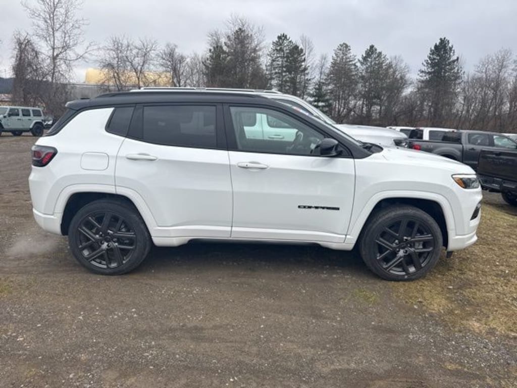 Used 2025 Jeep Compass Limited SUV