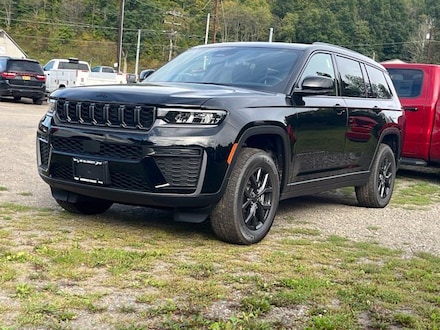2027 Jeep Grand Cherokee L LAREDO ALTITUDE 4X4 Sport Utility