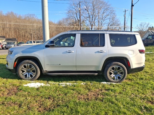 2024 Jeep Wagoneer Series II's photo