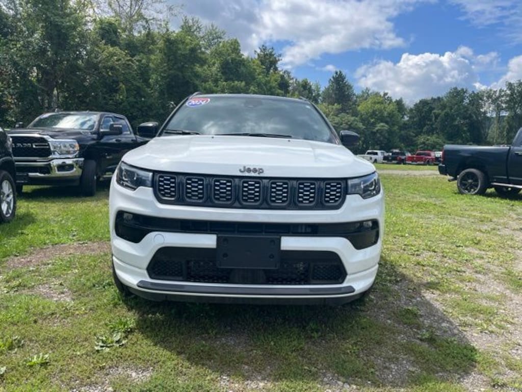 Used 2024 Jeep Compass Limited SUV