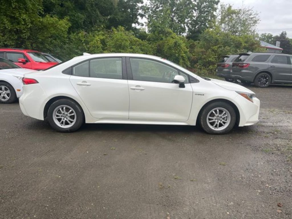 Used 2021 Toyota Corolla Hybrid LE Sedan
