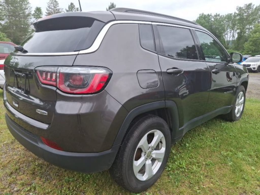 Used 2018 Jeep Compass Latitude 4x4 SUV