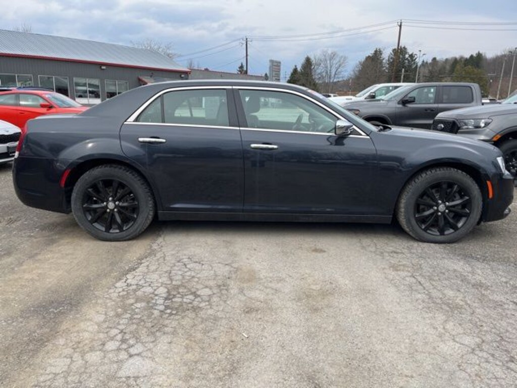 Used 2019 Chrysler 300 Limited Sedan
