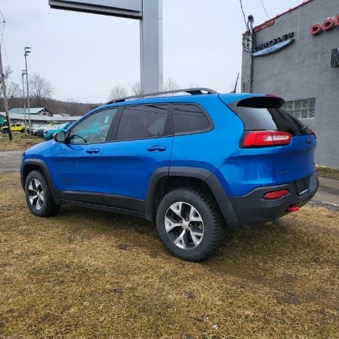 Used 2018 Jeep Cherokee Trailhawk with VIN 1C4PJMBX4JD619983 for sale in Norwich, NY