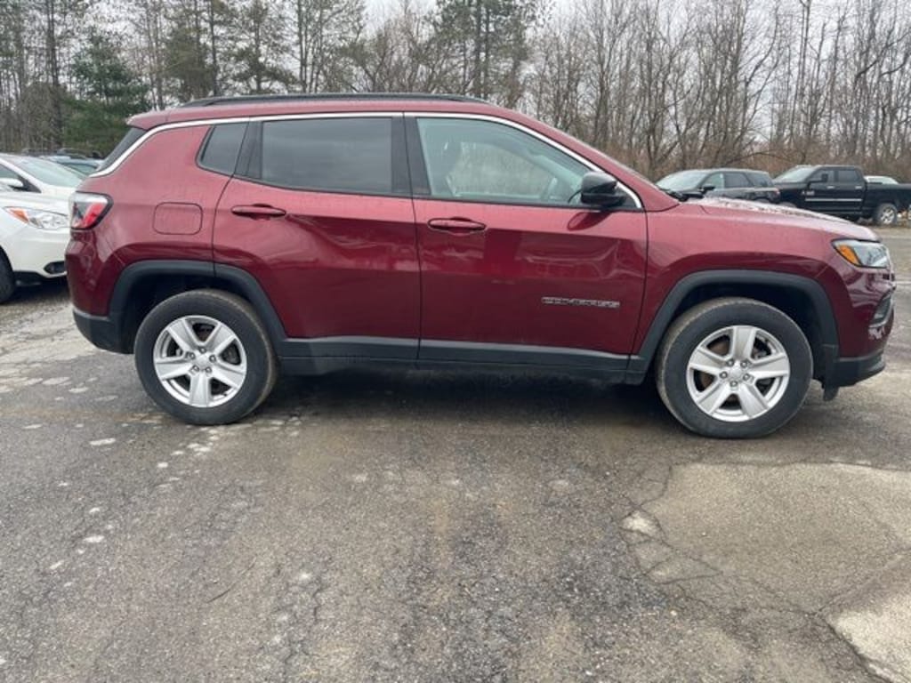 Used 2022 Jeep Compass Latitude SUV