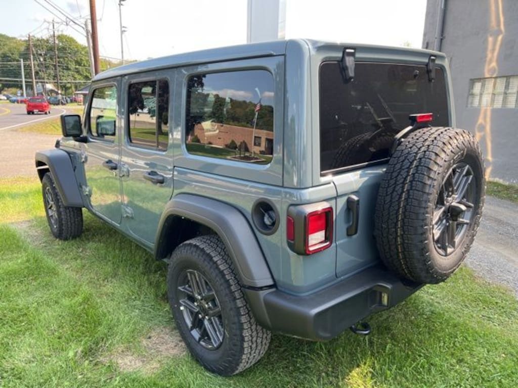 New 2024 Jeep Wrangler 4-DOOR SPORT S Sport Utility