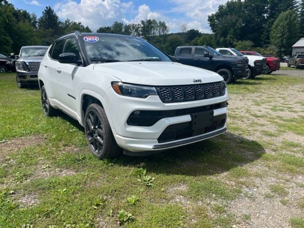 Used 2024 Jeep Compass Limited SUV