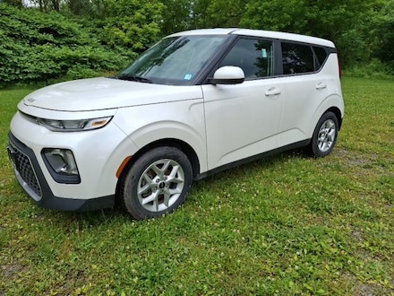 2022 Kia Soul LX Hatchback