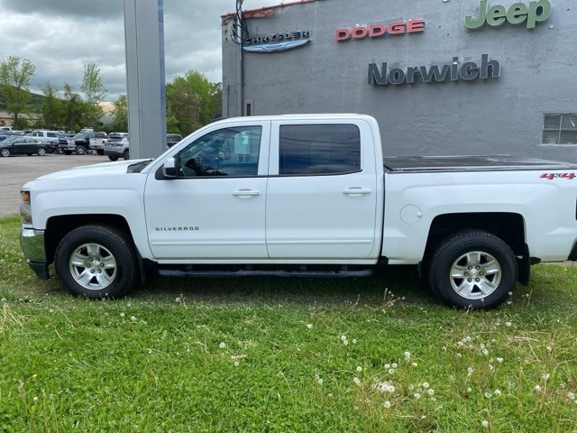 Used 2018 Chevrolet Silverado 1500 LT with VIN 3GCUKREC5JG131960 for sale in Norwich, NY