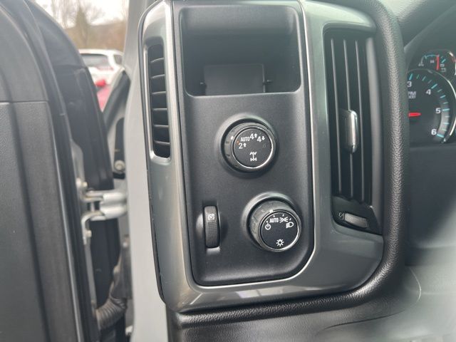 2017 Chevrolet Silverado 1500 LT - Photo 13