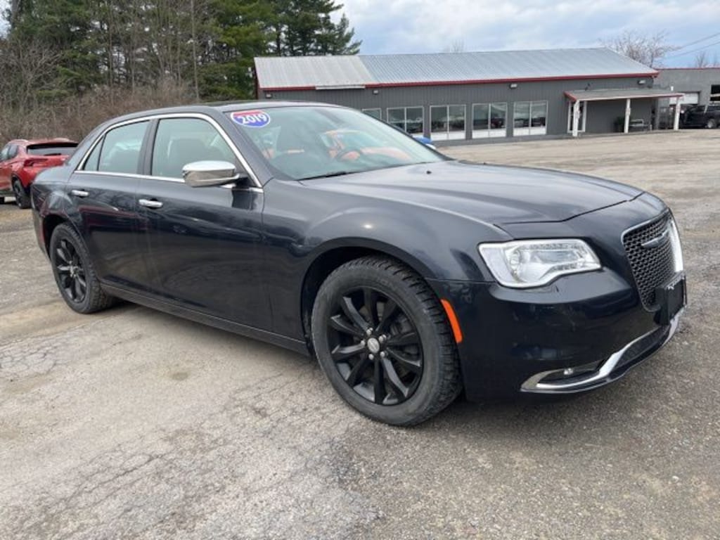 Used 2019 Chrysler 300 Limited Sedan