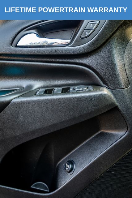 2022 Chevrolet Equinox LT - Photo 16