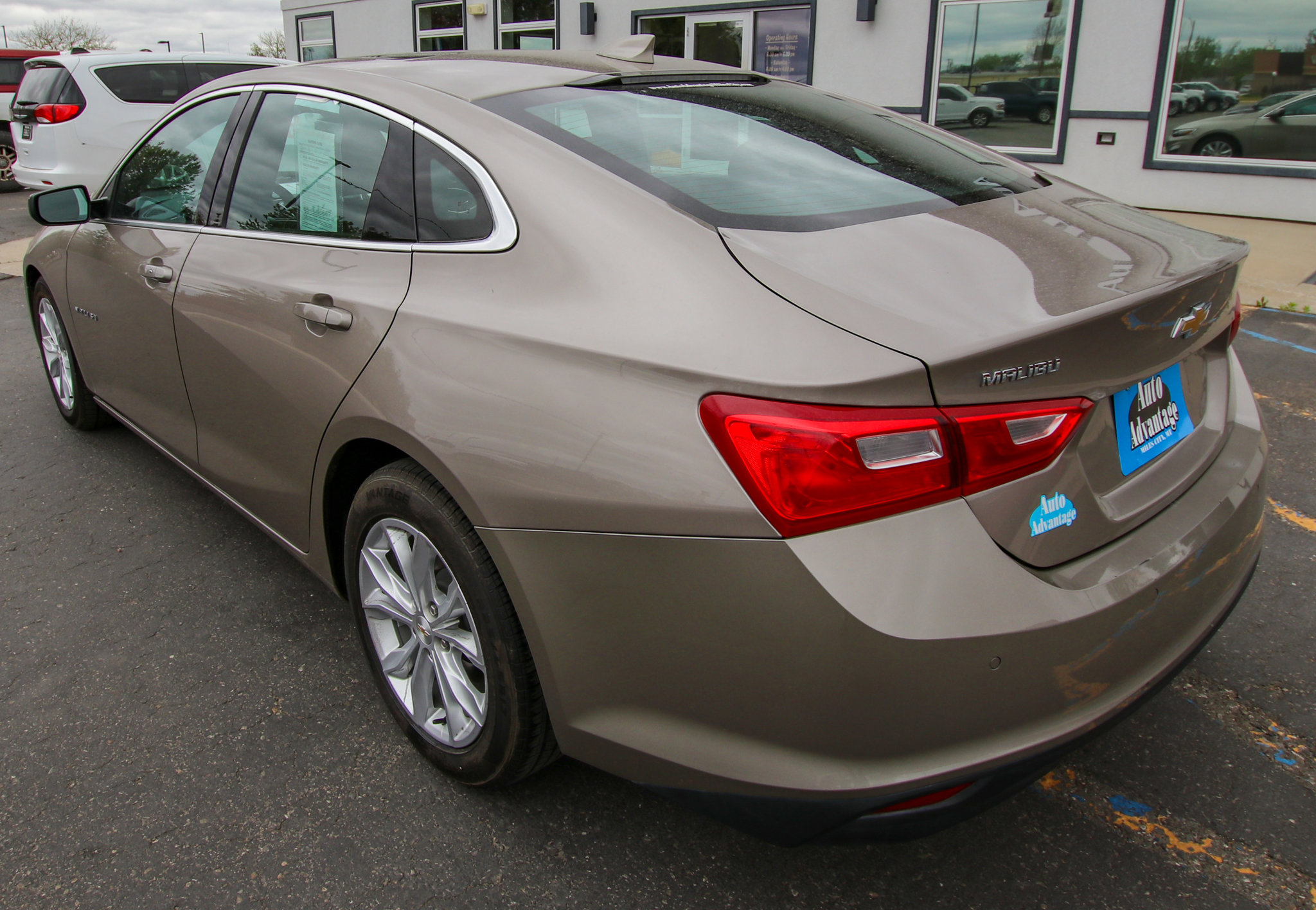 2024 Chevrolet Malibu 1LT - Photo 10