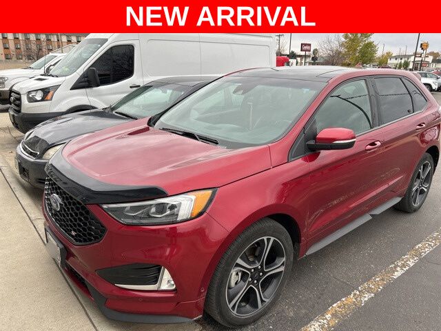 2019 Ford Edge ST's photo