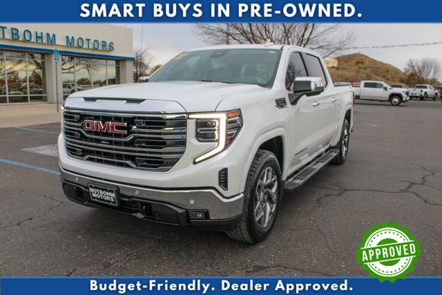 2022 GMC Sierra 1500 SLT's photo