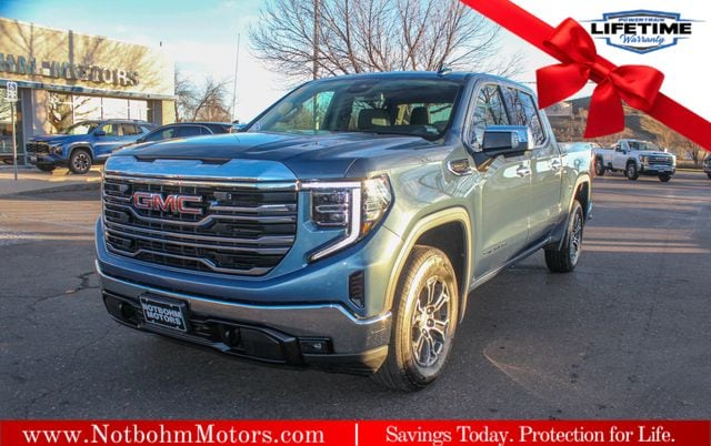 2024 GMC Sierra 1500 SLT's photo