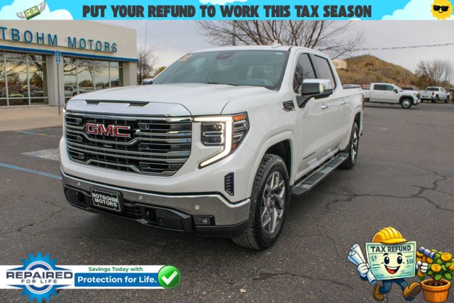 2022 GMC Sierra SLT's photo