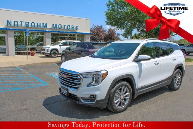 2024 GMC Terrain SLT's photo