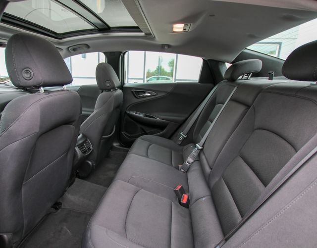 2024 Chevrolet Malibu 1LT - Photo 11