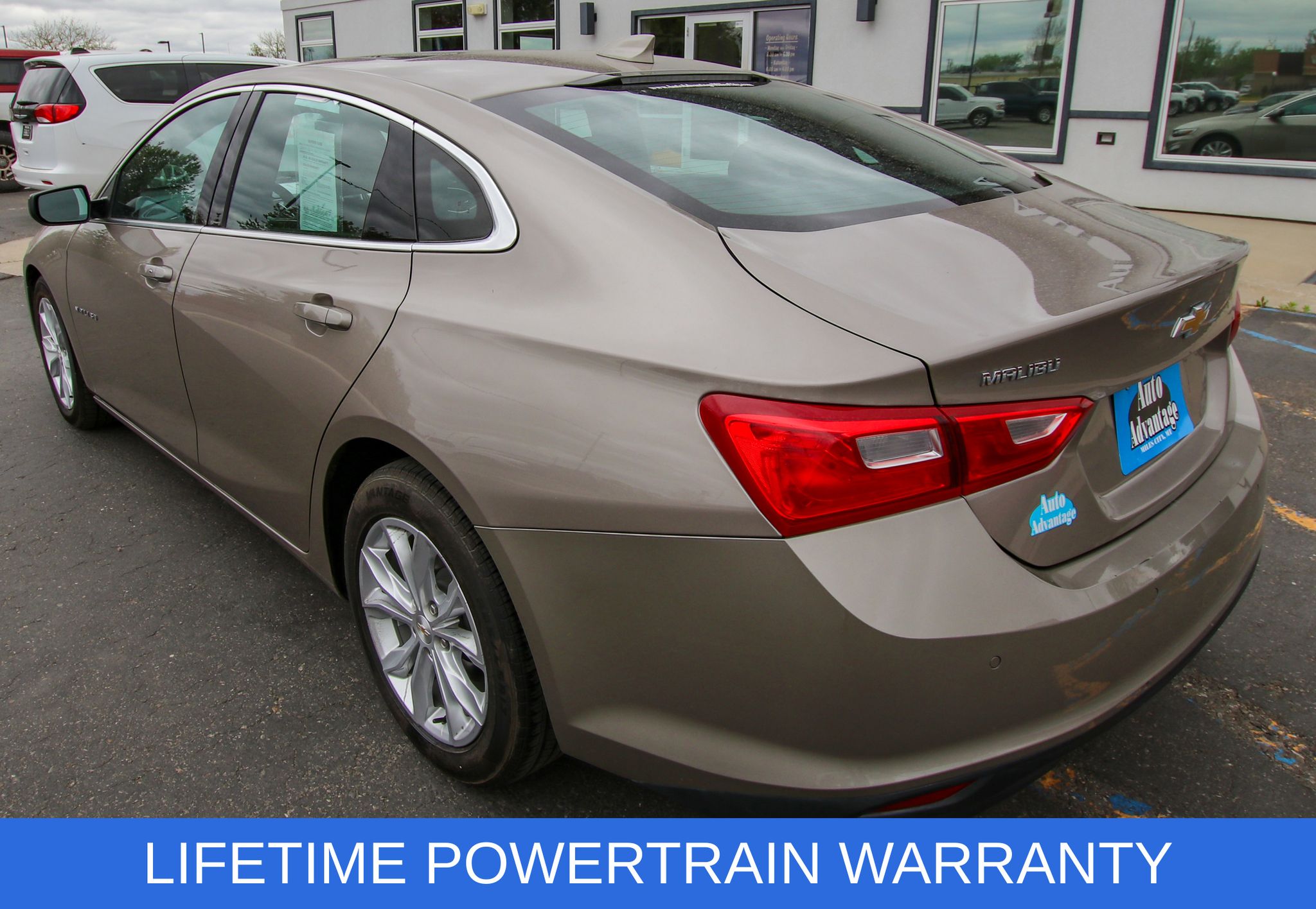 2024 Chevrolet Malibu 1LT - Photo 10