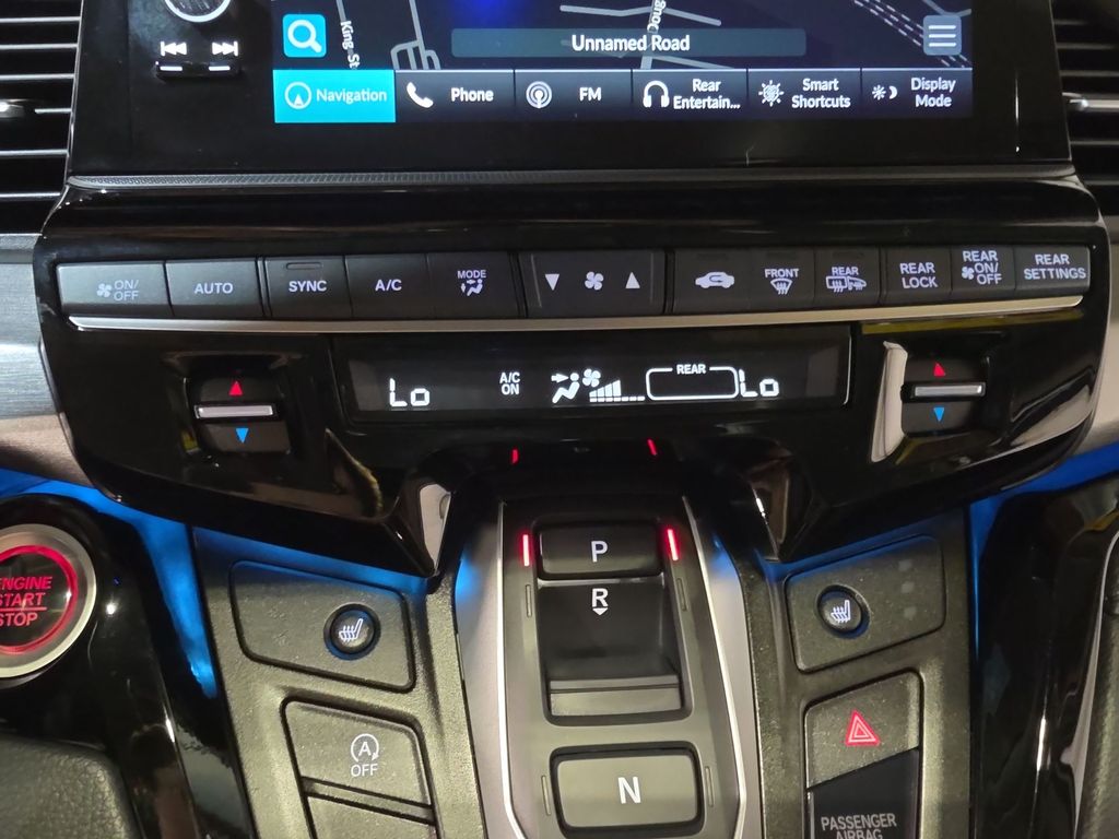 2025 Honda Odyssey Touring - Photo 17