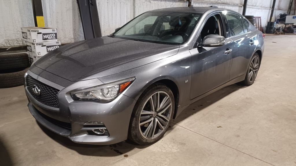 2015 INFINITI Q50