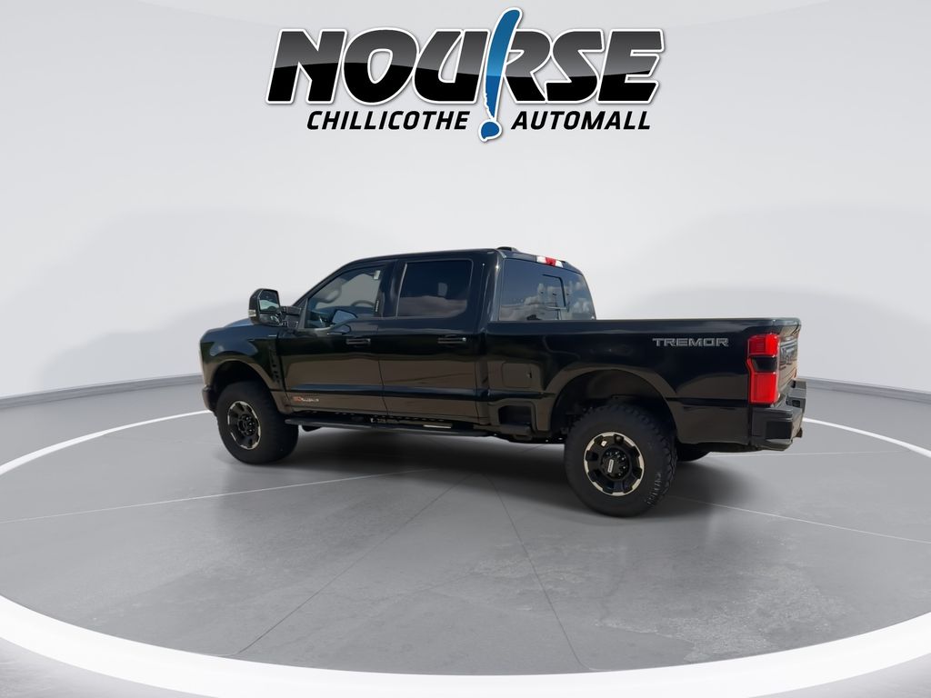 2026 Ford F-350 Super Duty Platinum - Photo 6