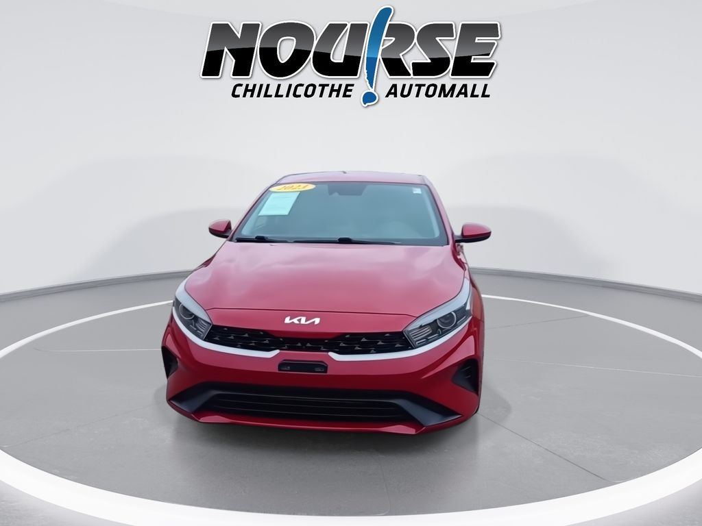 2023 Kia Forte LXS photo 3