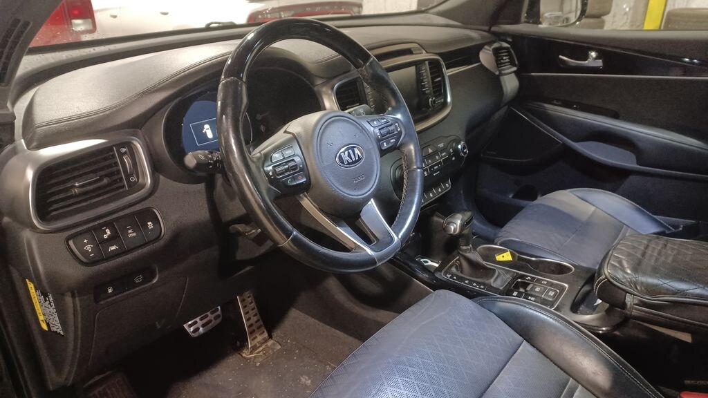 Used 2017 Kia Sorento SX Limited SUV