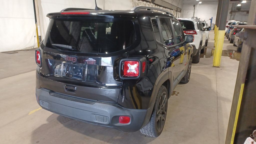 2020 Jeep Renegade Latitude photo 2