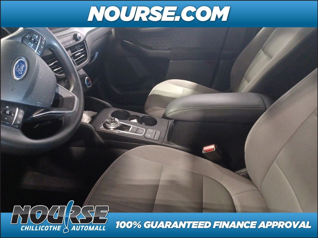 2020 Ford Escape S photo 3