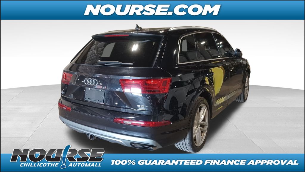 2017 Audi Q7 3.0T Prestige photo 2