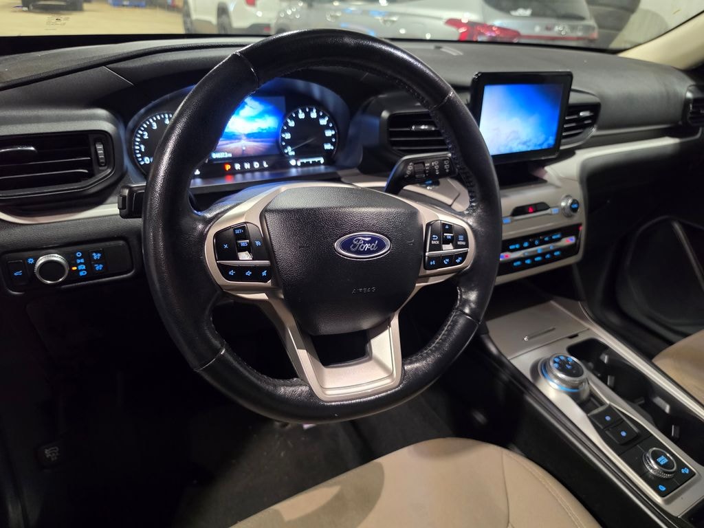 Used 2022 Ford Explorer XLT SUV