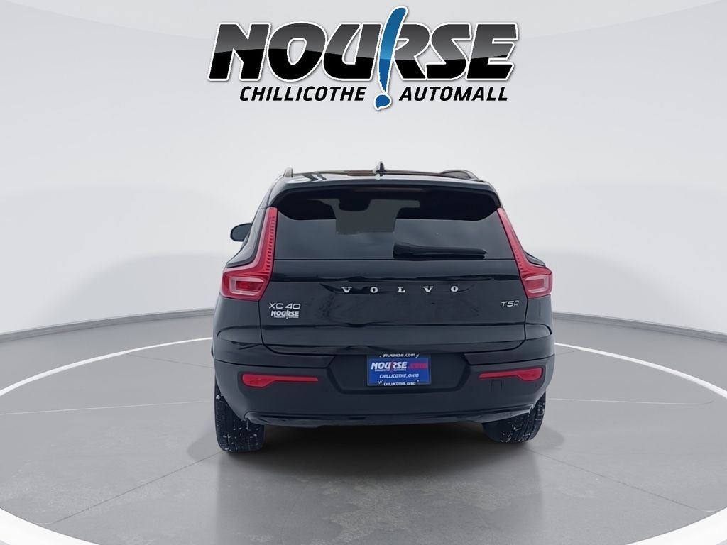 2022 Volvo XC40 R-Design - Photo 7